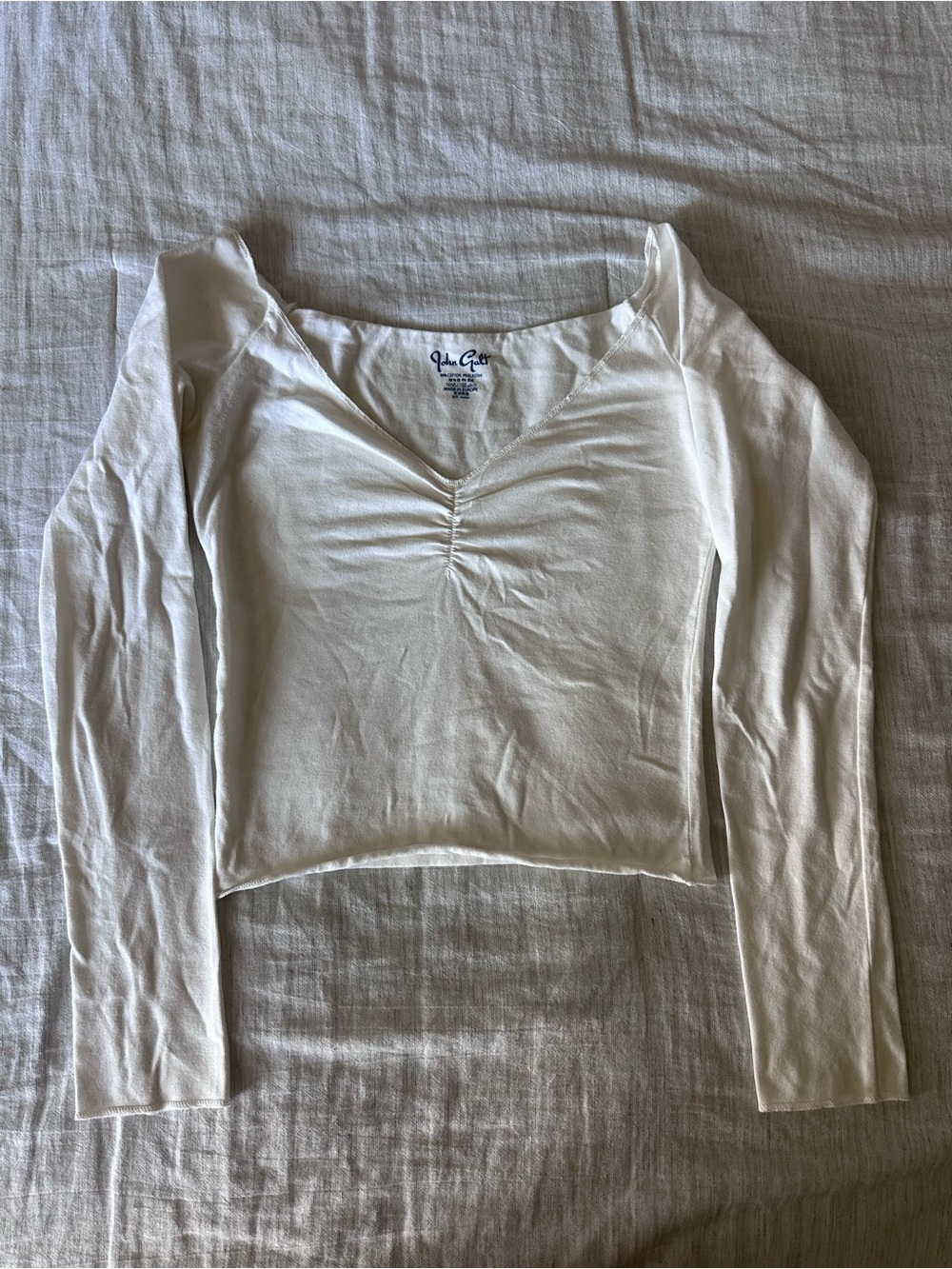 Brandy Melville White Long-Sleeve boat neck Crop Top
